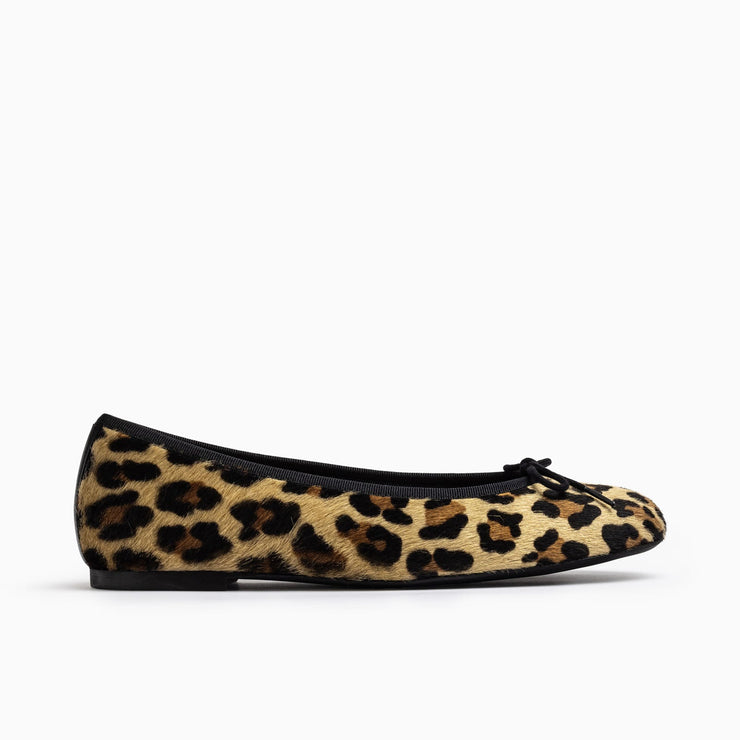 Leopard store haircalf flats