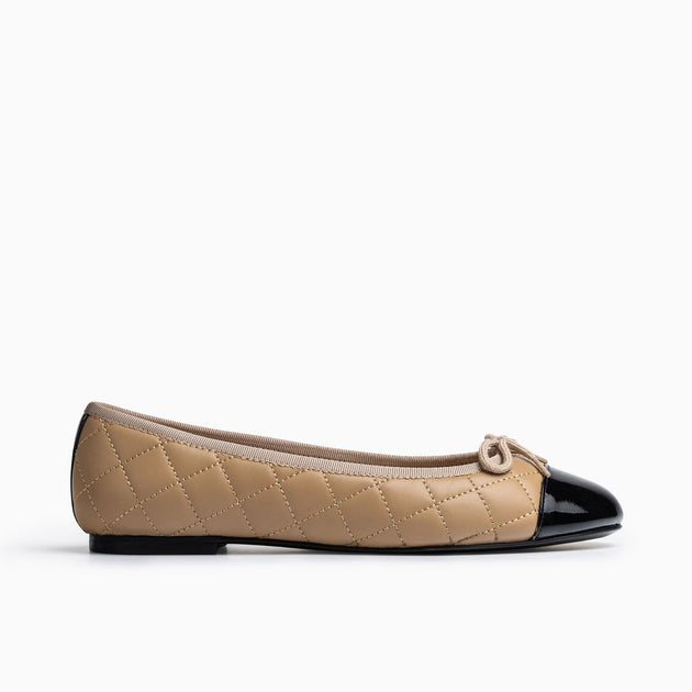 Chanel Beige/Black Leather CC Cap Toe Bow Ballet Flats Size 38