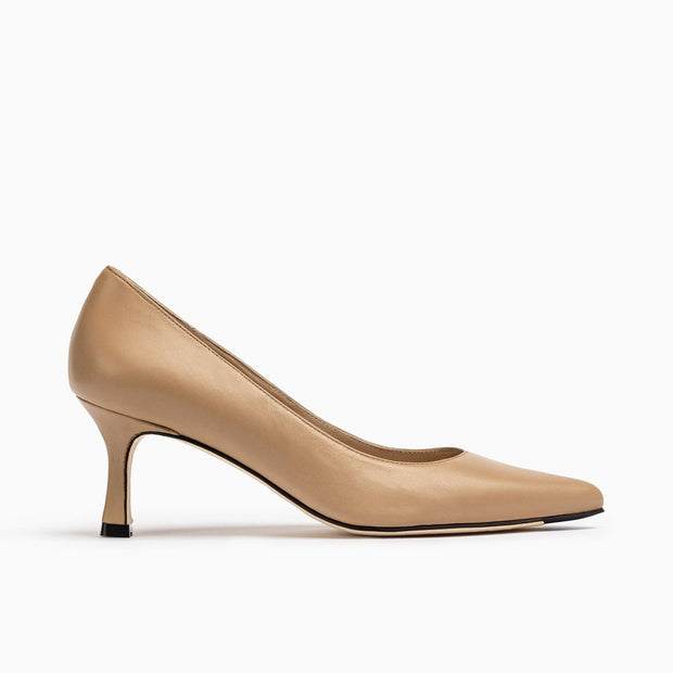 Jon Josef Carlie22 Pump in Beige Leather