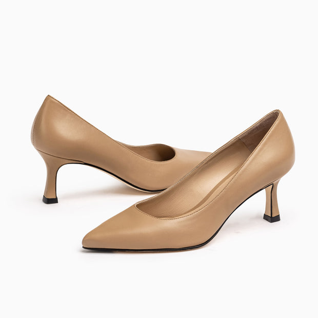 Jon Josef Carlie22 Pump in Beige Leather